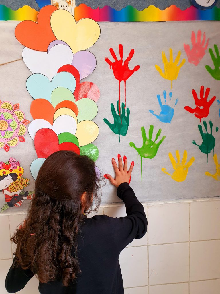 جَمَالُ الاختِلافِ by shorooq suis - Illustrated by المركزة التربوية شروق ابو صويص - Ourboox.com