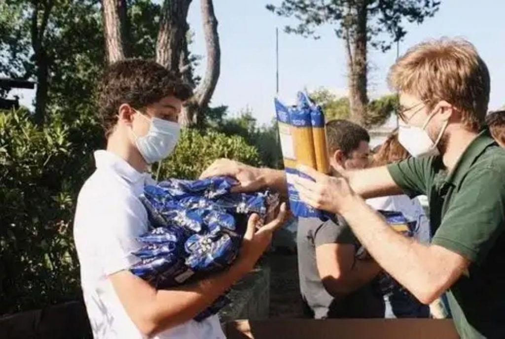 DIVERSI MA AMICI by gaia - Illustrated by  Gaia Elia, Irene Ingrami, Elena Ragazzi, Marika Tonej - Ourboox.com