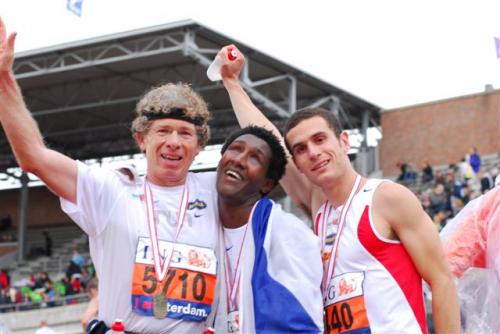 גילונתון מרץ אפריל by efrat caruk - Illustrated by אפרת צרוק ומועצת התלמידים - Ourboox.com