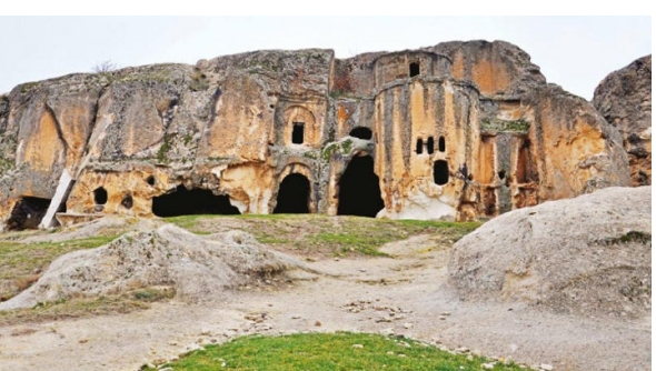 EVLİYA ÇELEBİ KÜTAHYA’DA by Zühra Porsuk - Ourboox.com