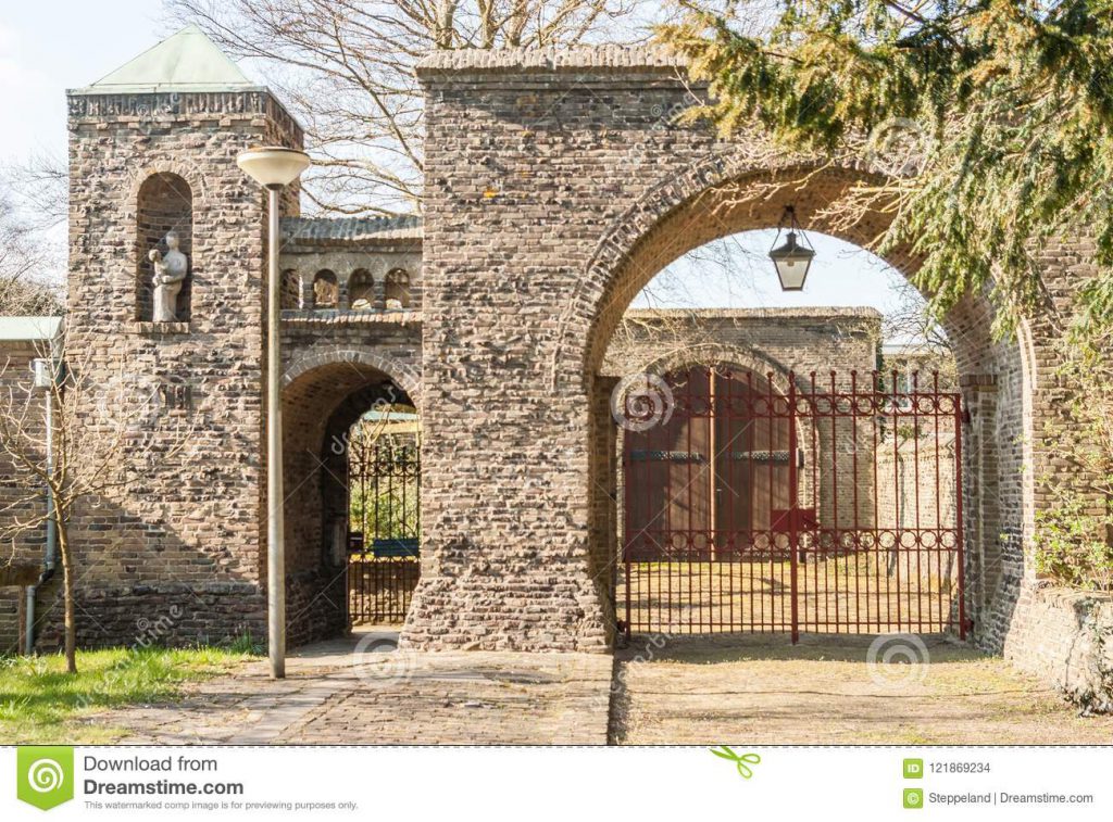 М. Рильський. “Дощ”. Єдність людини і природи by Nikitina Olena - Ourboox.com