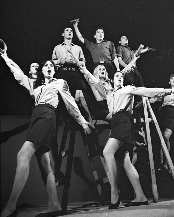 מוסיקה, היסטוריה ומסר – “שיר לשלום” 1969 by moran rosenthal - Ourboox.com