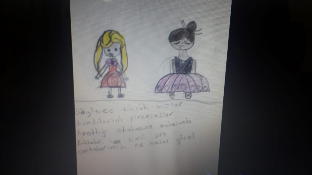 OKUYORUM,DİNLİYORUM VE RESMİNİ YAPIYORUM by bahadır - Ourboox.com