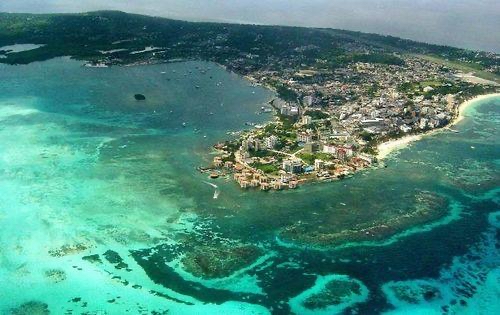 Colombia es uno de los países más soleados del mundo. Realmente hay muchos días soleados aquí. Además, por su proximidad al ecuador, aquí reina un verano eterno. Como el ecuador