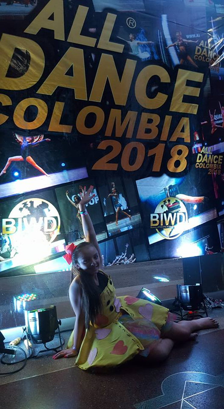 album of my life by valentina gonzalez - Ourboox.com