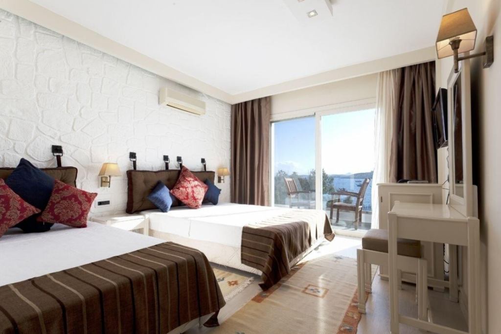 Bodrum Gulet Hotel by Cem Boran - Illustrated by CEM BORAN - Ourboox.com