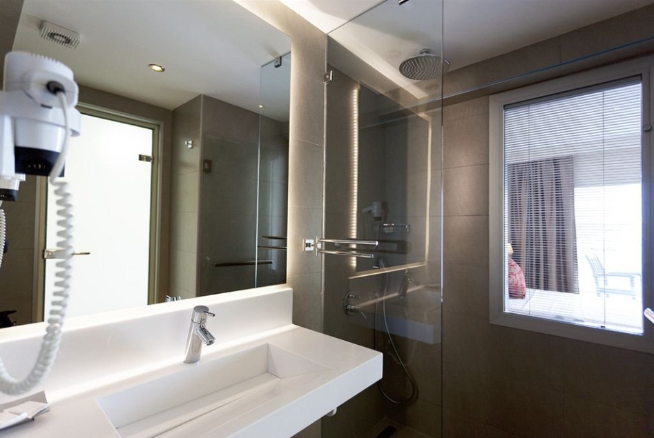 Bodrum Gulet Hotel by Cem Boran - Illustrated by CEM BORAN - Ourboox.com