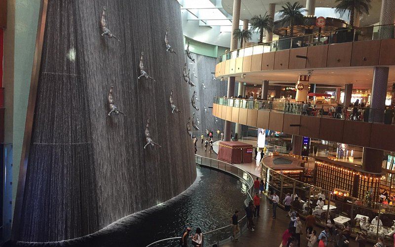 DUBAI – Jewel of the Middle East by Group 3 - Illustrated by Çimen Çisel Çiçek, Fatma Baykur Soyalp, Hatice Gezer - Ourboox.com