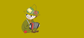 Нюхмумрик (Снусмумрик)  Це той, хто весною будить Мумі-дол. Син Мюмлі та Потішника. Безмежно цікавиться сузір’ями, кометами й усім, що пов’язано з Галактикою. Вірний друг Мумі-троля, невтомний шукач пригод. У ньому вирує кров романтика і поета. Кожного може розвеселити й порадувати своєю грою та піснями. Не любить табличок  із заборонами, будинки і сторожа парку. Любить палити люльку та грати на губній гармошці. Кожне літо проводить у Мумі-долі, а восени йде у далекі краї.