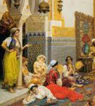 Harem Mektebi Haremde; padişahın eşleri, çocukları ve cariyeleri yaşardı. Padişahın yaşadığı bölüme denirdi. Harem aynı zamanda okul niteliğindeydi. Hareme alınan cariyeler, kalfaların sıkı disiplini altında eğitimden geçirilirdi. Bu cariyeler özel yeteneklerine göre müzik, resim, edebiyat, örgü gibi dersler alır, bu arada dinî bilgileri öğrenmelerine de önem verilirdi. Belirli günlerde özel öğretmenler sarayda saz dersleri verirlerdi. Harem halkı, günlerini kitap okumakla özellikle tarih öğrenerek geçirir ve musiki ile uğraşırlardı.