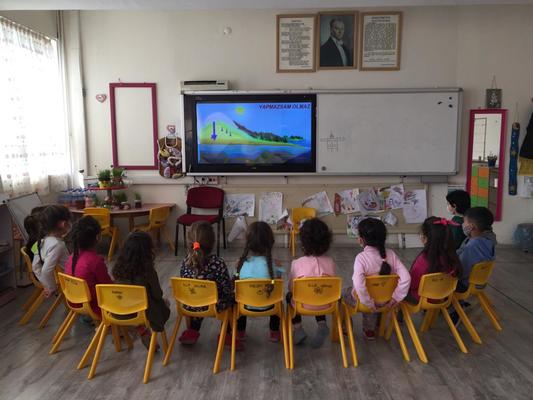 Nisan Ayı E-Dergimiz by Merve Kasapçopur - Ourboox.com