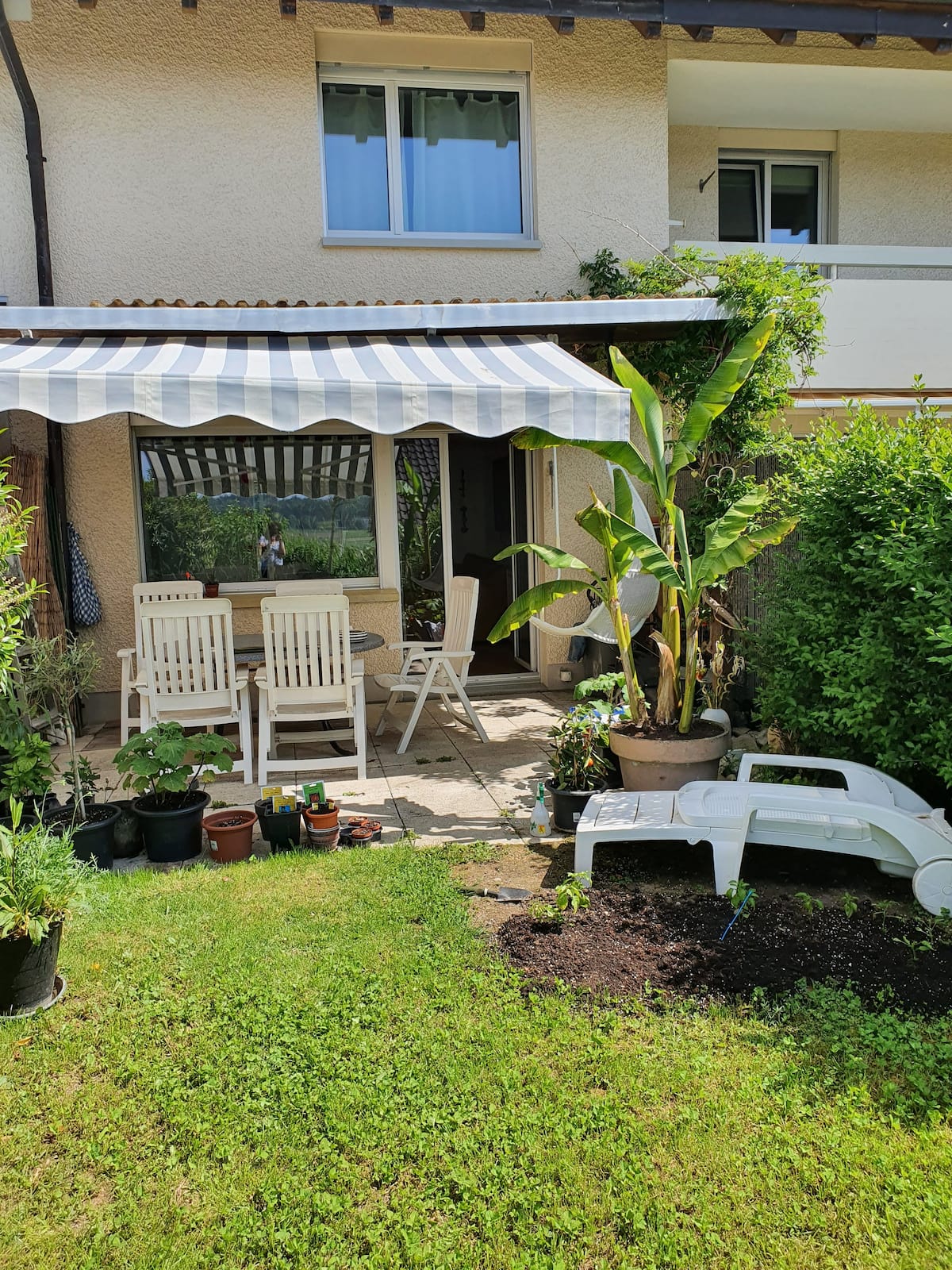 First Day in Zurich by GulhanTurkiye - Illustrated by Ildeniz ozverir Cansu Ors Sevtap Akcebel - Ourboox.com