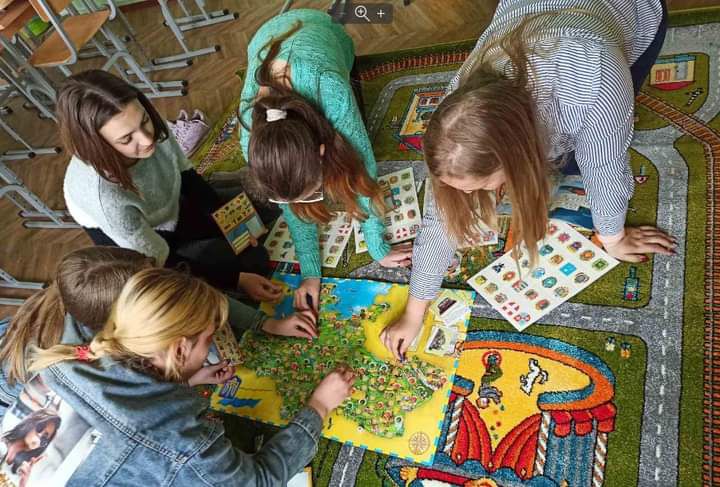 Діяльнісний підхід очима студентів НДУ імені Миколи Гоголя та МДПУ імені Богдана Хмельницького by Julia Gomolko - Ourboox.com