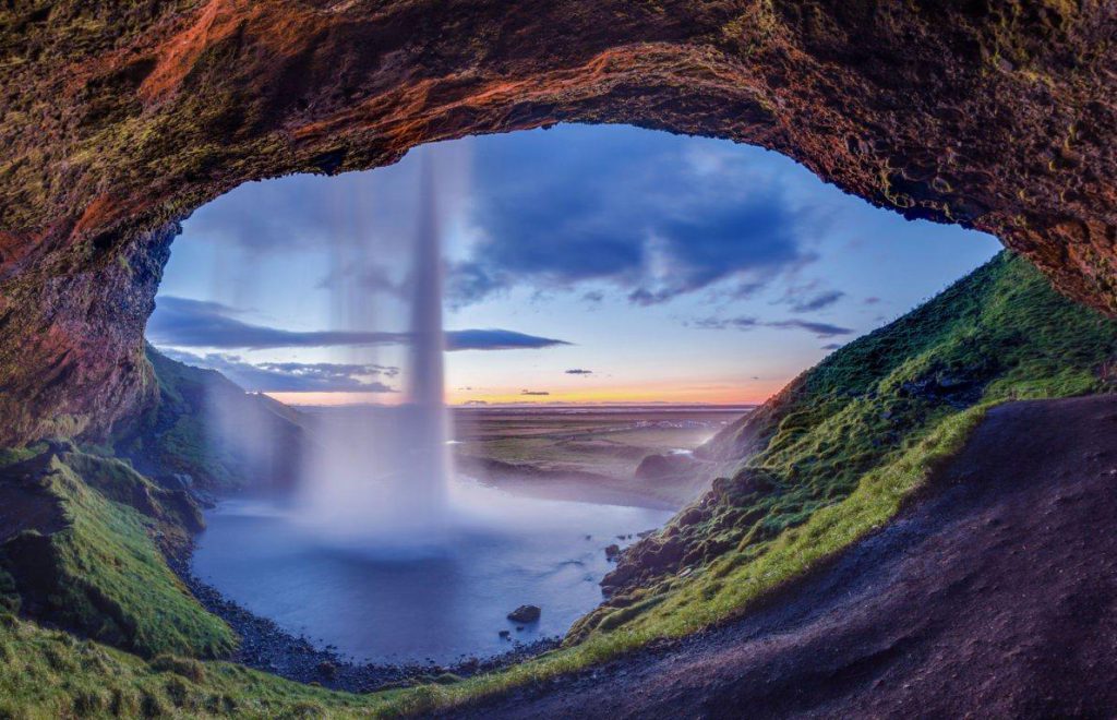 VIAGGI DIVERSAMENTE REALI by carmela casella - Illustrated by Di Vico Vanessa Denise - III D - I.C. Vivenza 2020-2021 - Ourboox.com