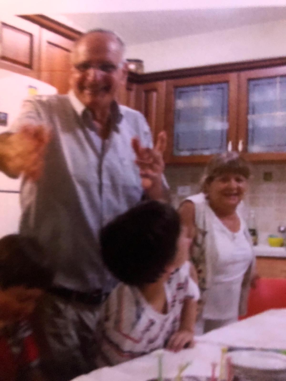 עבודת שורשים by ariel - Illustrated by Ariel Avigdor - Ourboox.com