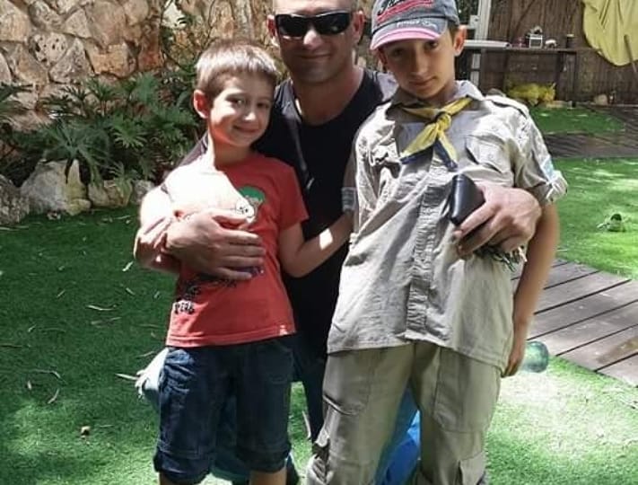 עבודת שורשים by ariel - Illustrated by Ariel Avigdor - Ourboox.com