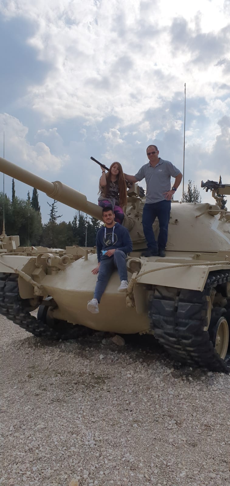 עבודת שורשים של שקד וינוגרד by shaked - Ourboox.com