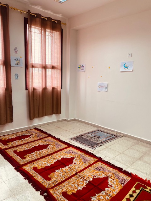 مبادرة مصلى السلام by ghadeer jodeh - Illustrated by غدير/ مروة/ براء/ منال - Ourboox.com