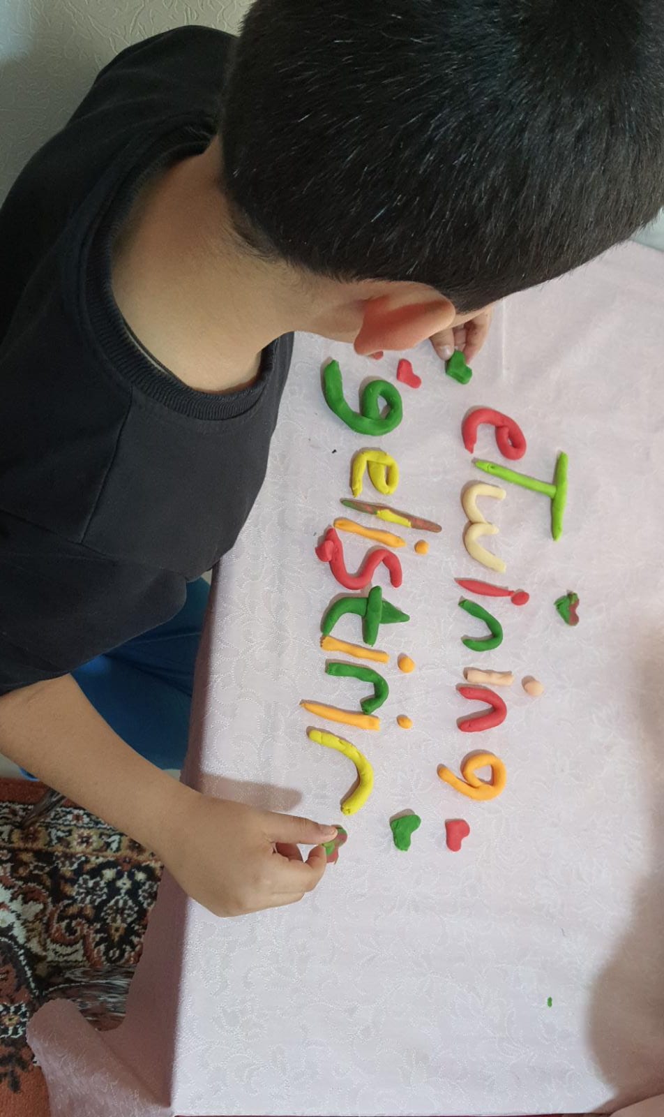 EN İYİ ARKADAŞIM 9 MAYIS E-TWİNNİNG GÜNÜ KUTLU OLSUN by AYŞE ÖZTÜRKER - Ourboox.com