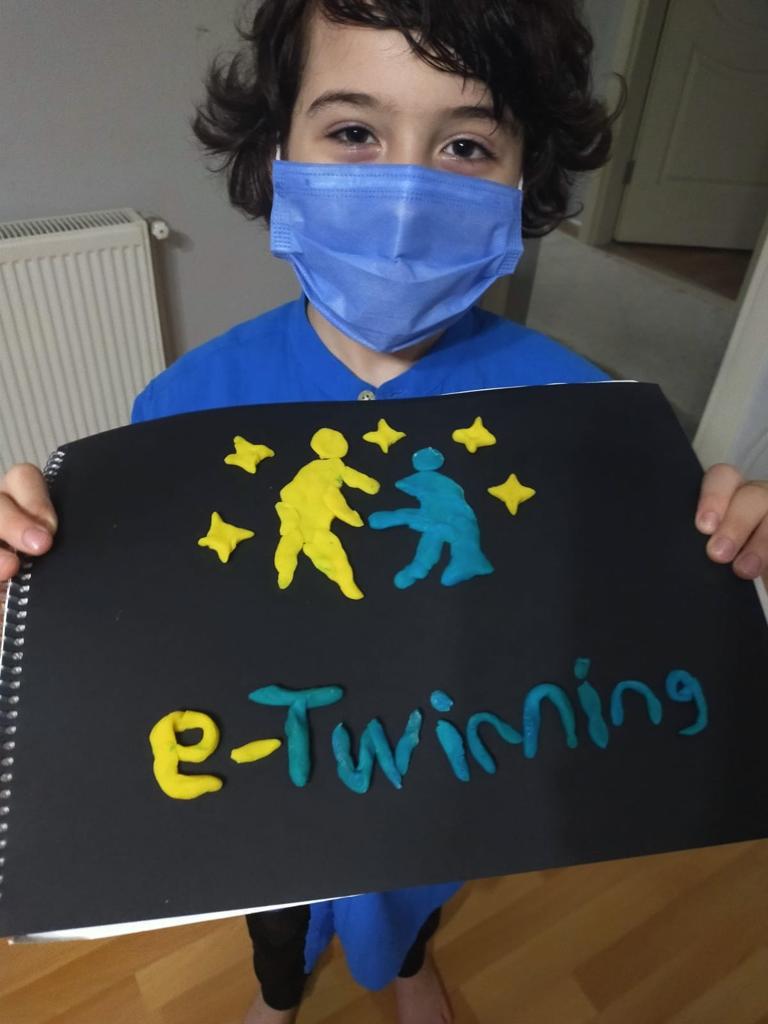 EN İYİ ARKADAŞIM 9 MAYIS E-TWİNNİNG GÜNÜ KUTLU OLSUN by AYŞE ÖZTÜRKER - Ourboox.com