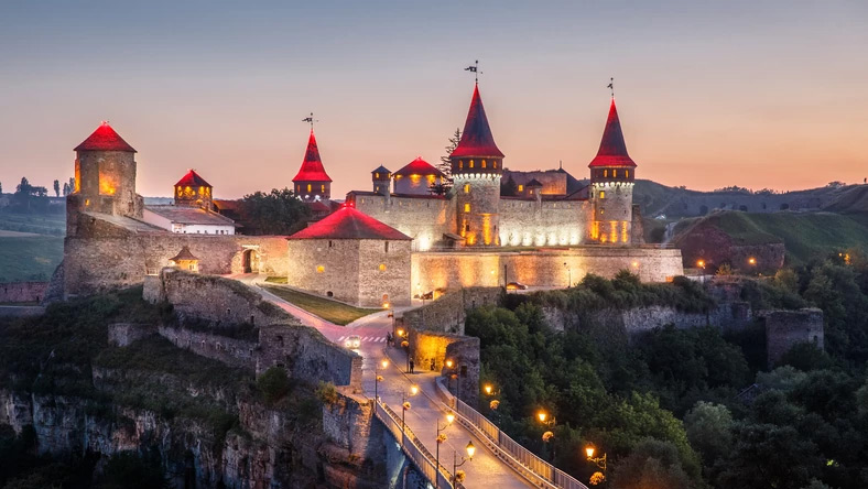 Раїса Харитонова «І лиш твоє освітлене вікно…» by Konevets Oleksandra - Ourboox.com