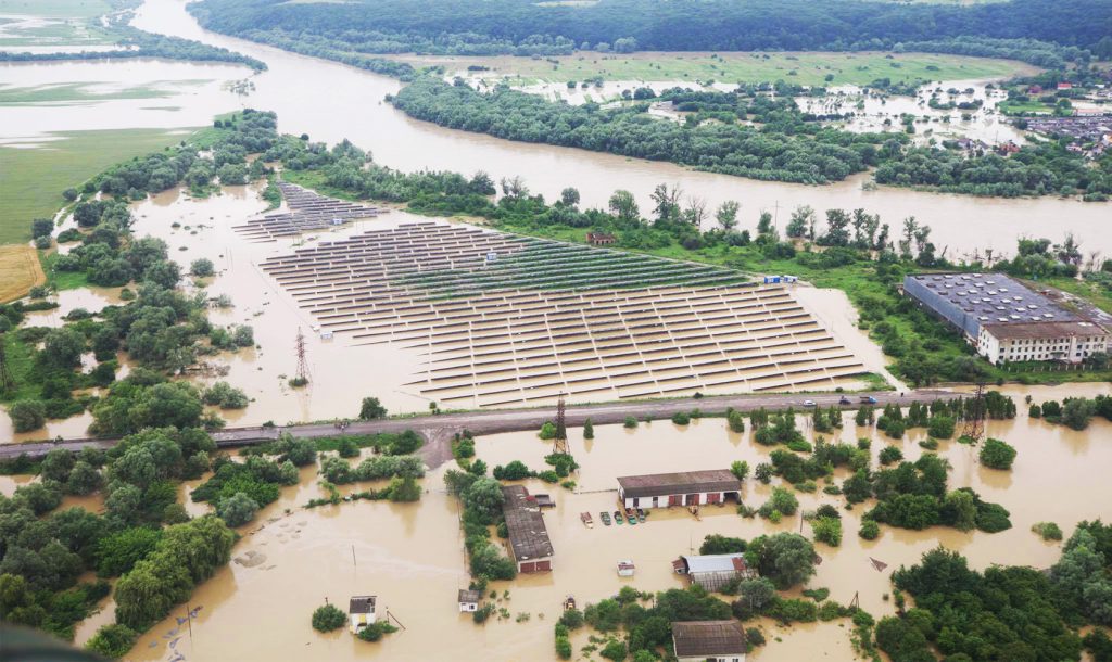 Раїса Харитонова «І лиш твоє освітлене вікно…» by Konevets Oleksandra - Ourboox.com