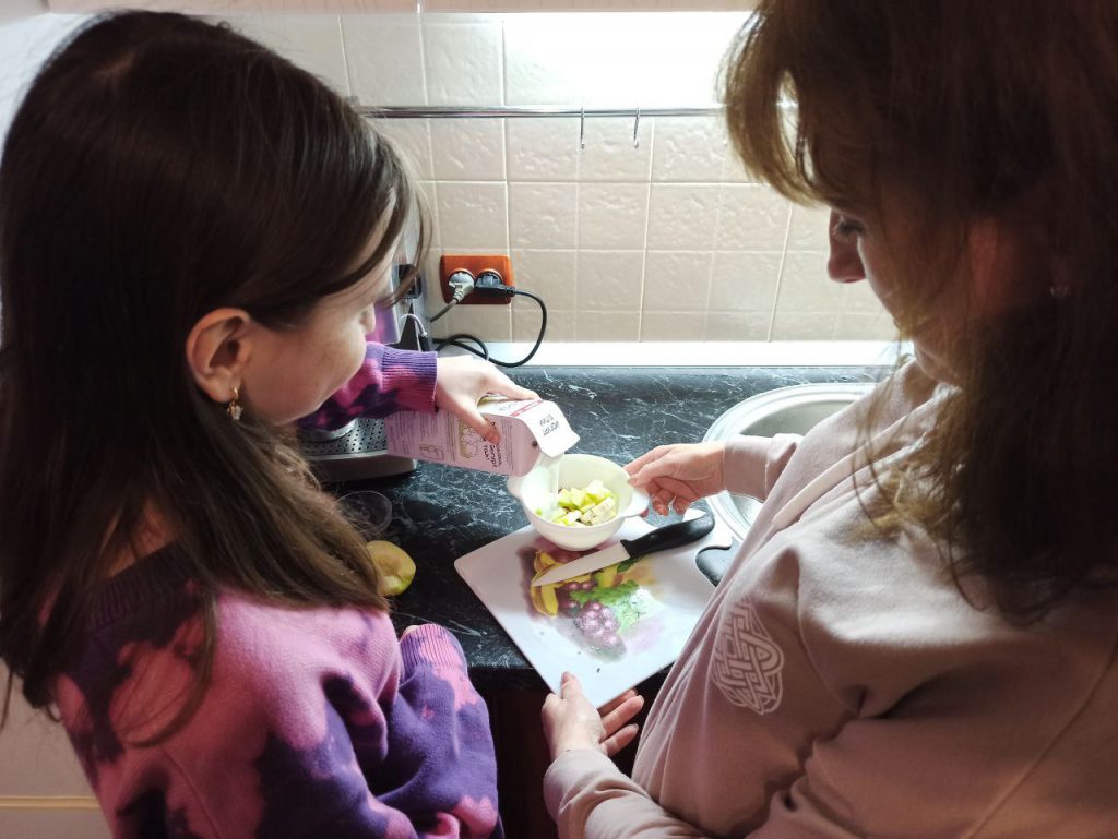 Кулінарна книга від маленьких Шеф-кухарів Сумського ЗЗСО № 19 СМР by Viktoriia Rozhenko - Ourboox.com