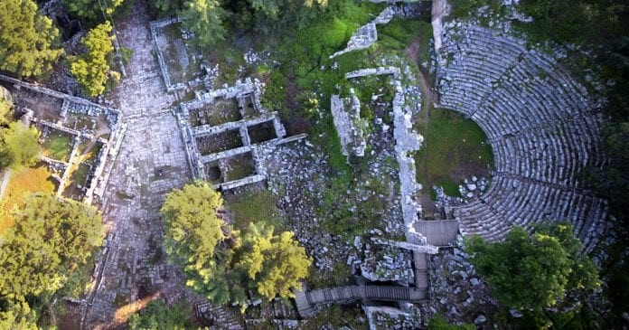 çocukluğum by gülcan ayaç - Ourboox.com