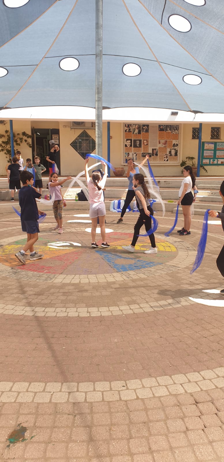 מביכורי החיטה by michal hunga - Ourboox.com