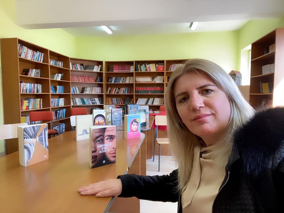 ALBUM ME FOTO ARTISTIKE, “ÇDO TË ENJTE ME LIBRIN“, etwinning project by Elsa Gjeta - Illustrated by Elsa Gjeta - Ourboox.com