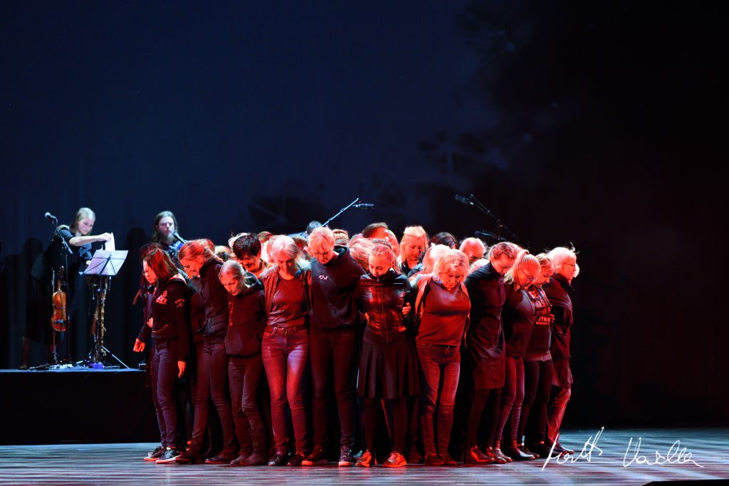 RANDVERE NAISRÜHMADE LUGU by Mare Müürsepp - Illustrated by MM - Ourboox.com