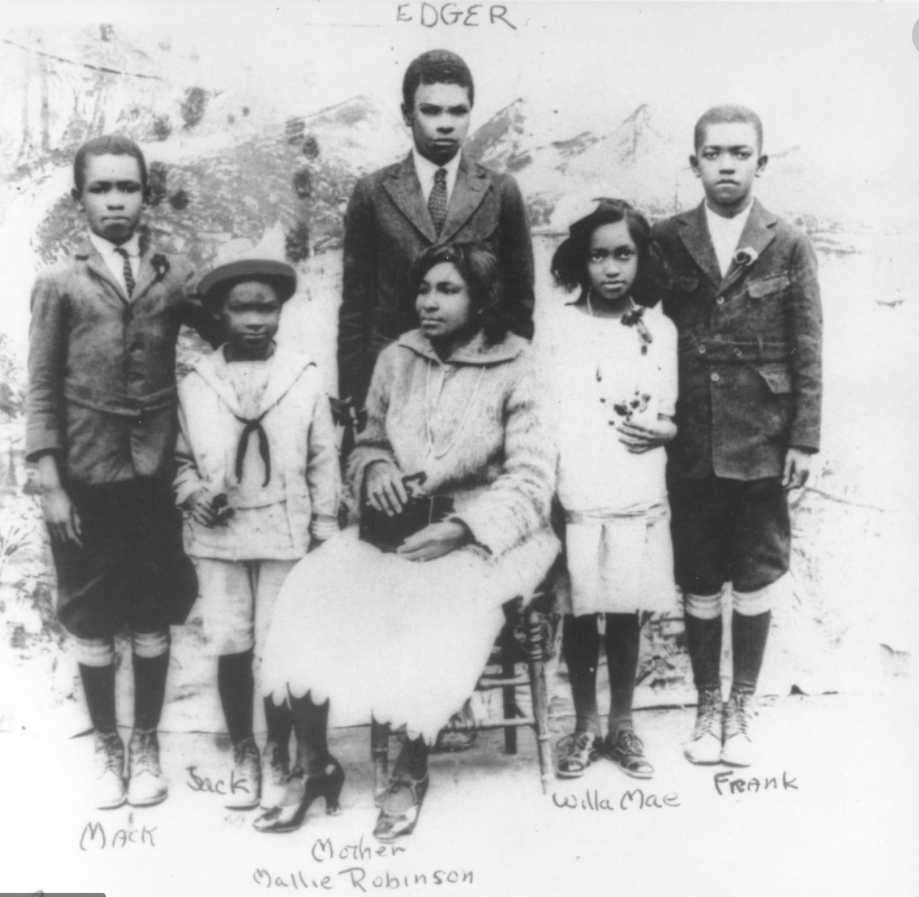 Jackie Robinson by Sydney Burns - Ourboox.com