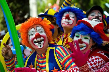 1 квітня – день сміху by Maksymenko Olena - Illustrated by викладач спецдисциплін ДНЗ «Запорізький професійний торгово-кулінарний ліцей» - Ourboox.com