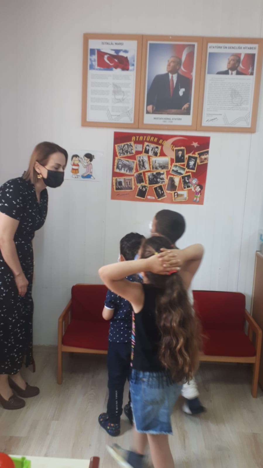 MASKE,MESAFE,TEMİZLİK… HAYDİ KURALI BULALIM. by sevcan demir - Illustrated by Sevcan DEMİR KÖROĞLU - Ourboox.com