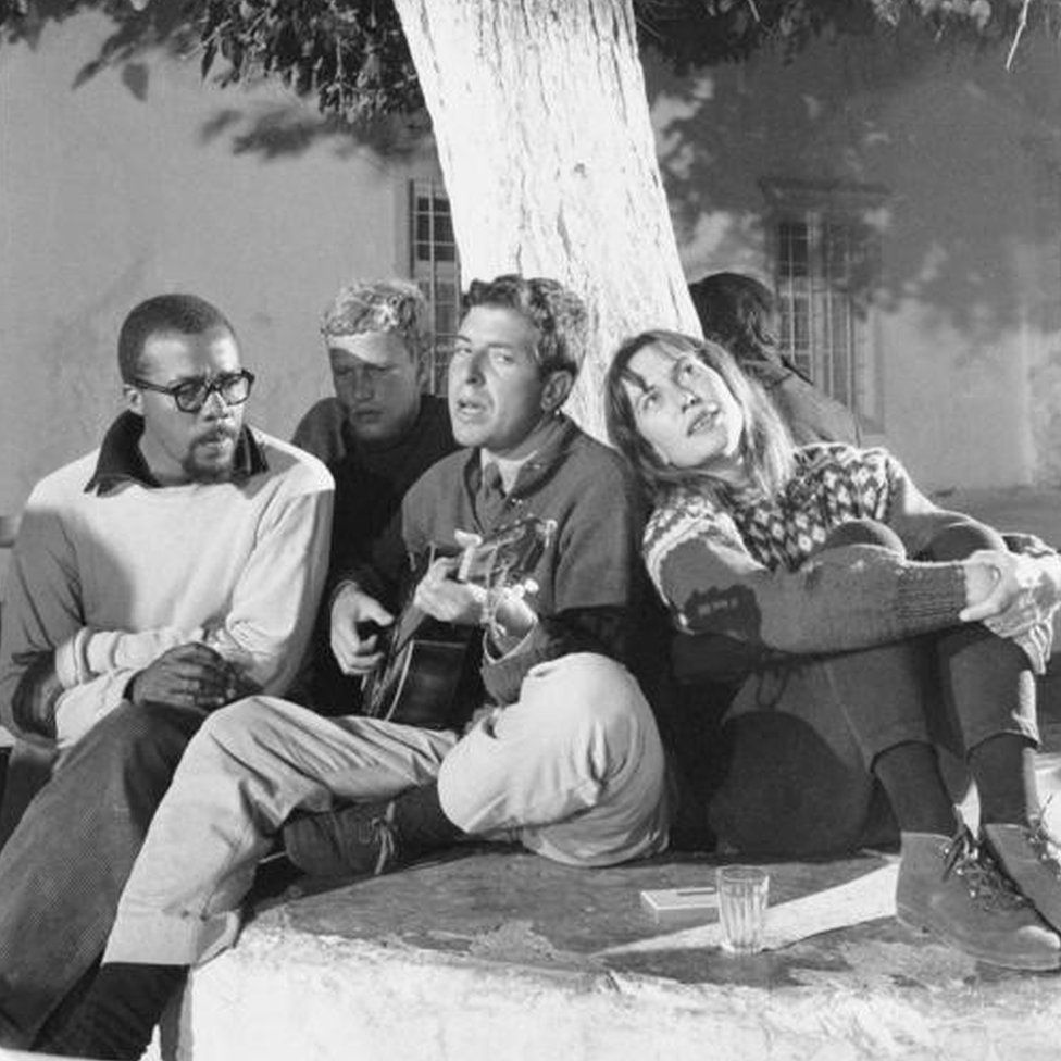 Suzzane by yael dgany - Illustrated by Renoir - Ourboox.com