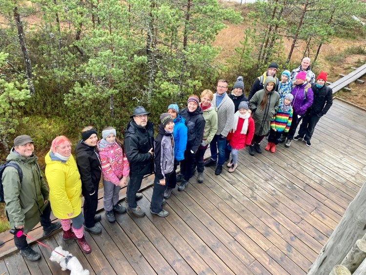 RANDVERE NAISRÜHMADE LUGU by Mare Müürsepp - Illustrated by MM - Ourboox.com