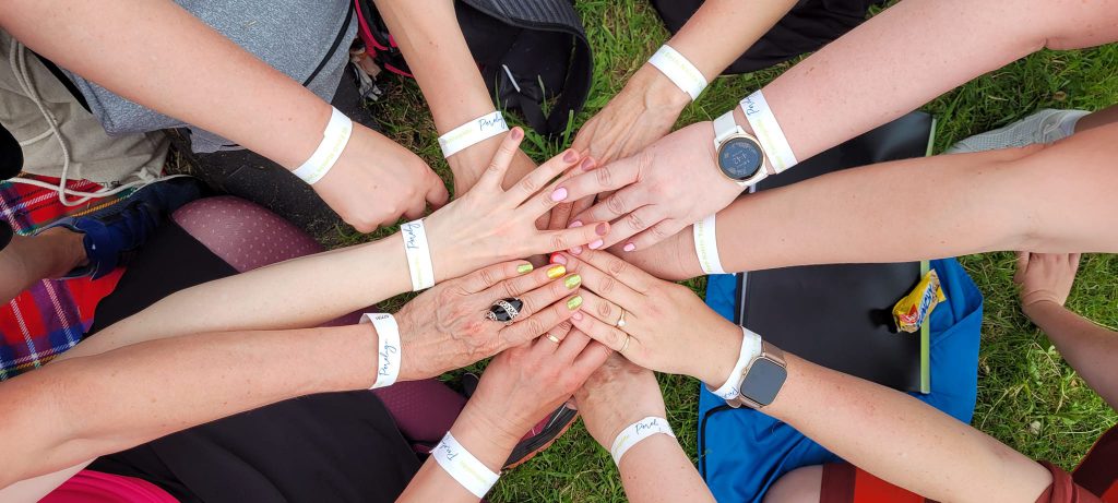 RANDVERE NAISRÜHMADE LUGU by Mare Müürsepp - Illustrated by MM - Ourboox.com