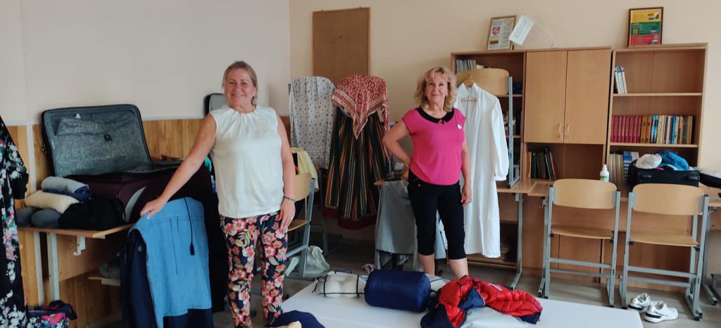 RANDVERE NAISRÜHMADE LUGU by Mare Müürsepp - Illustrated by MM - Ourboox.com