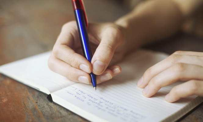 الكتابة by doaa najjar - Illustrated by دعاء ياسين - Ourboox.com