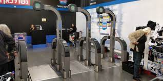 האם הרובוטים ישתלטו על העולם? by oshrat - Ourboox.com