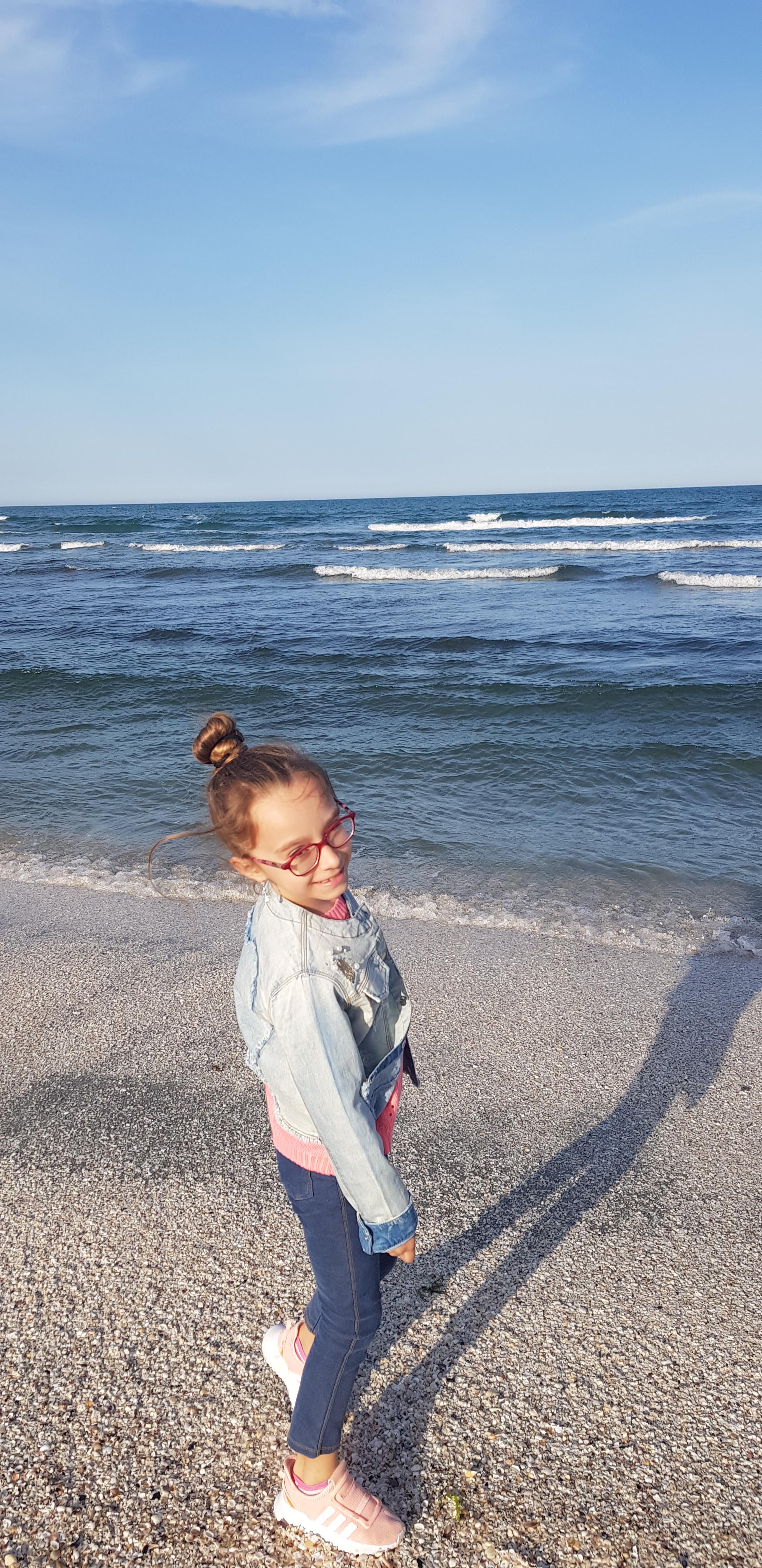 Anotimpurile prin ochi de copil by Cirstian Andreea Ioana - Ourboox.com