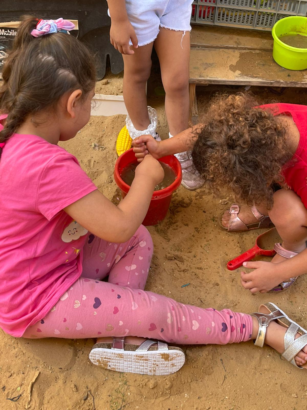 احلى اطفال by saadi mnal - Illustrated by اعداد روضة العصافير - Ourboox.com