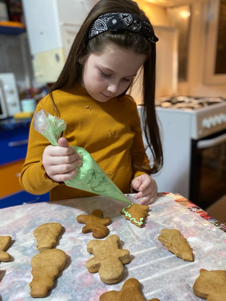 Anotimpurile prin ochi de copil by Dinu Sara-Andreea - Ourboox.com