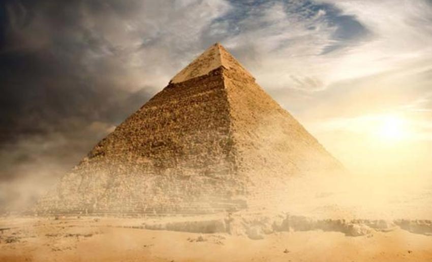 The purpose of the Pyramids of Giza by Lola Nickson - Ourboox.com