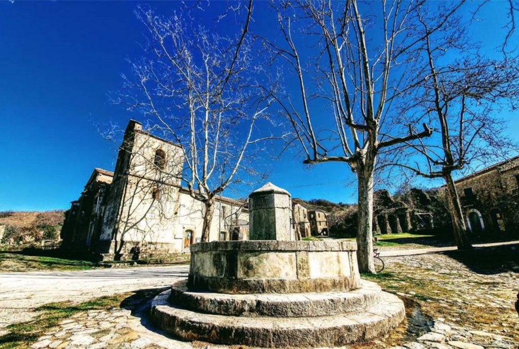 Klimt by Concetta Gorrasi - Ourboox.com