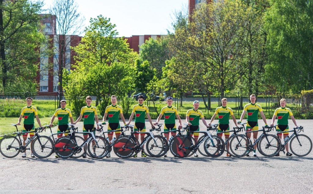 Lietuva devintokų akimis I DALIS by Nojus - Ourboox.com