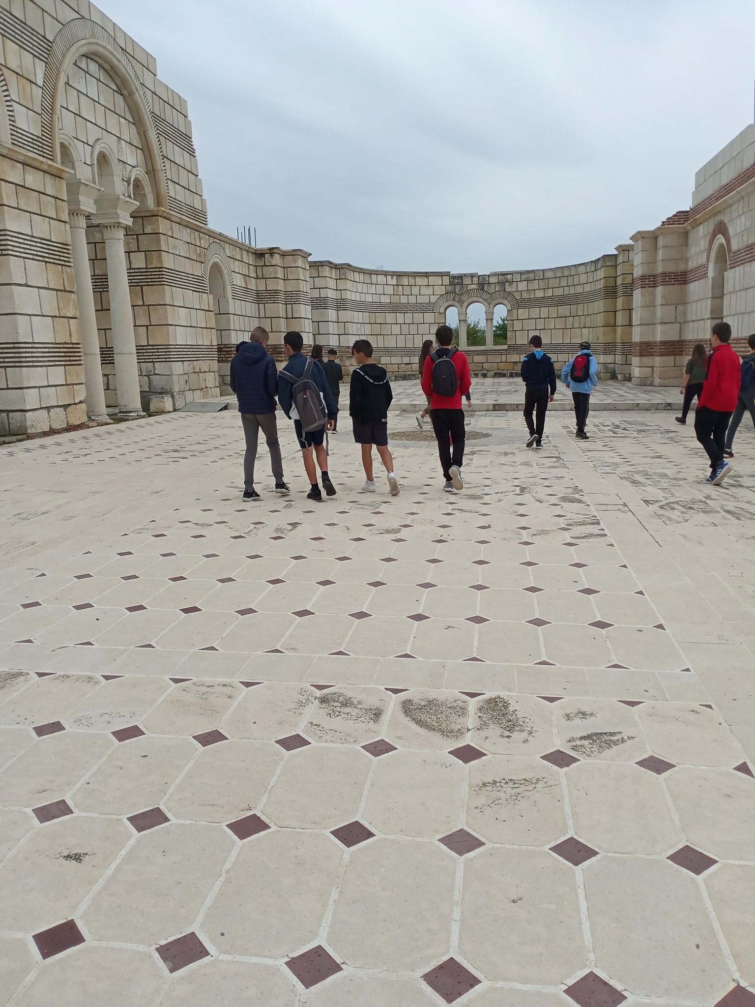 6а by valya videva - Ourboox.com