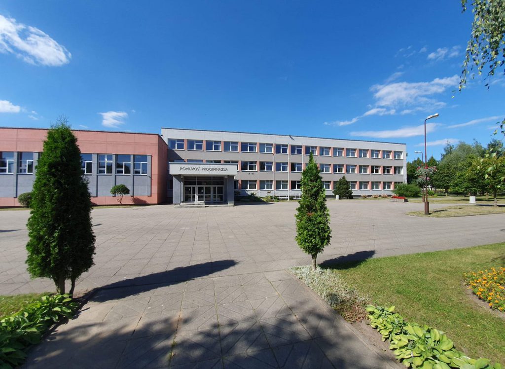 ETWINNING PROJEKTO ,,STEAMUKO DRAUGAI” BAIGIAMOJI KNYGA by Mokytoja Laura Palivonienė - Ourboox.com