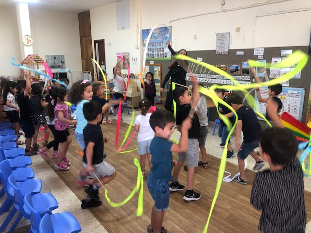 فعاليات نهاية السنه لاطفال روضة الشروق معاوية by maisaa - Illustrated by المربية: ميساء عقل - Ourboox.com