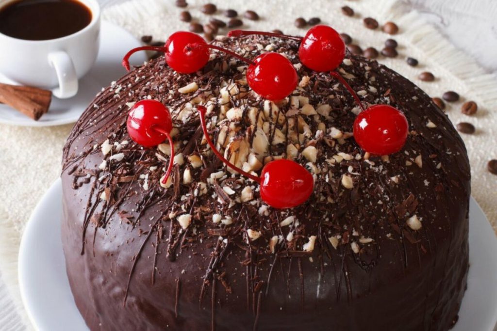 Rodjendanske torte Birthday cakes Geburtstagstorten by Irena Miljković - Ourboox.com
